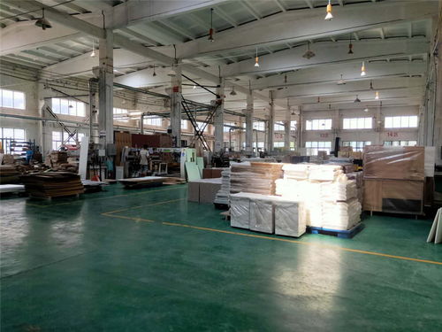 走进lr办公家具,理解现代简约风格的内涵所在